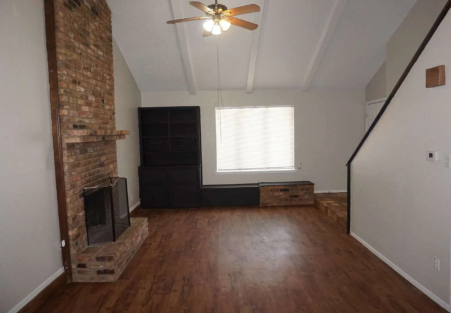 2 bed, 2.0 bath, 1499 sqft, $1,250 — Photo 2