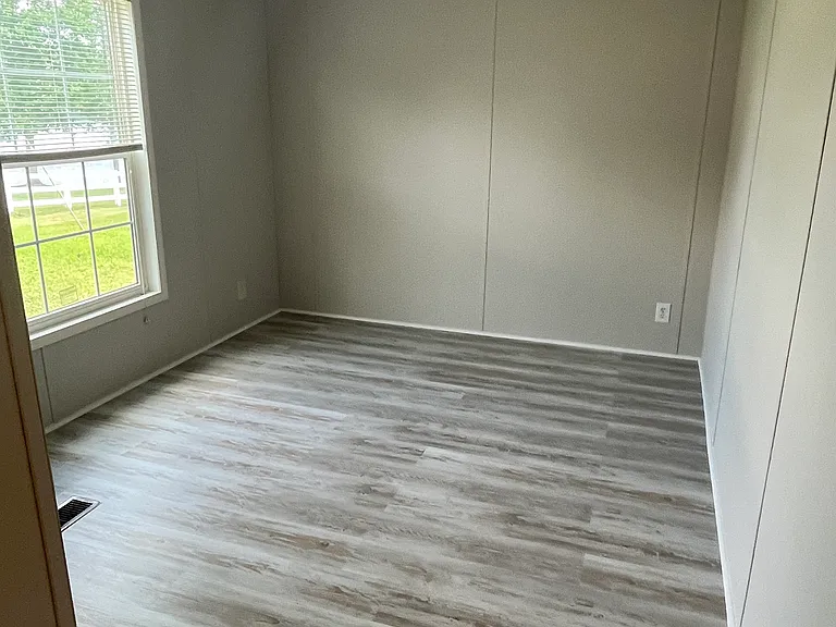571 Berry Shls — Photo 4