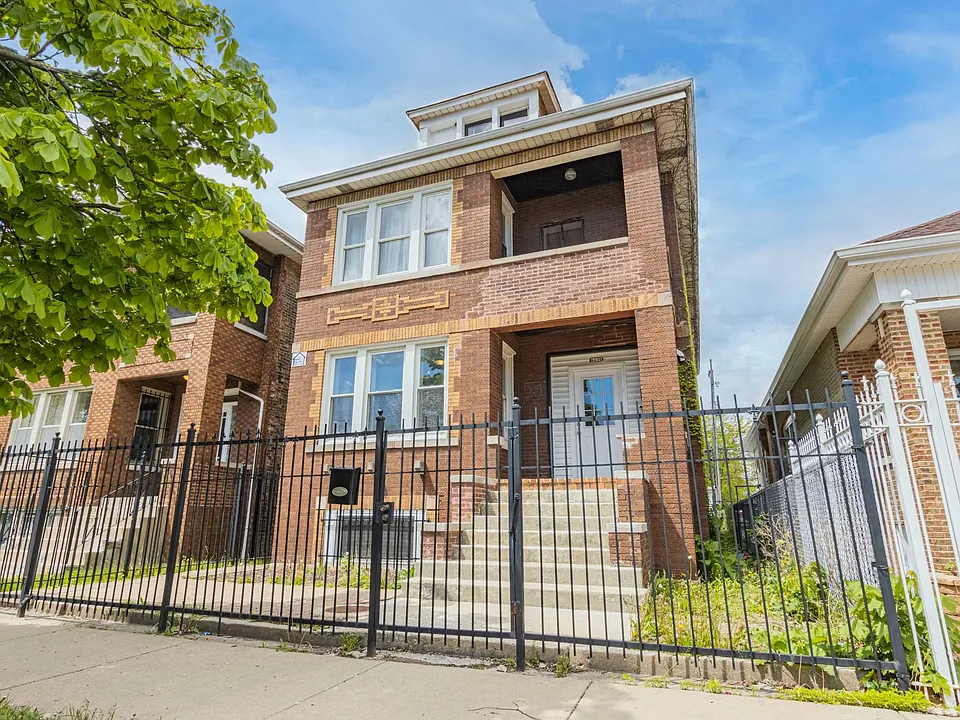 6630 S Washtenaw Ave #2