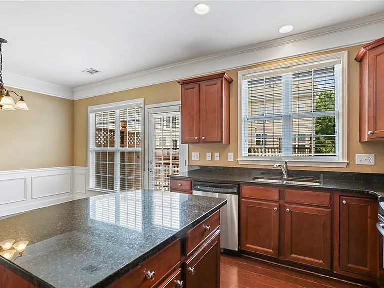 2470 Natoma Ct SE #11 — Photo 10
