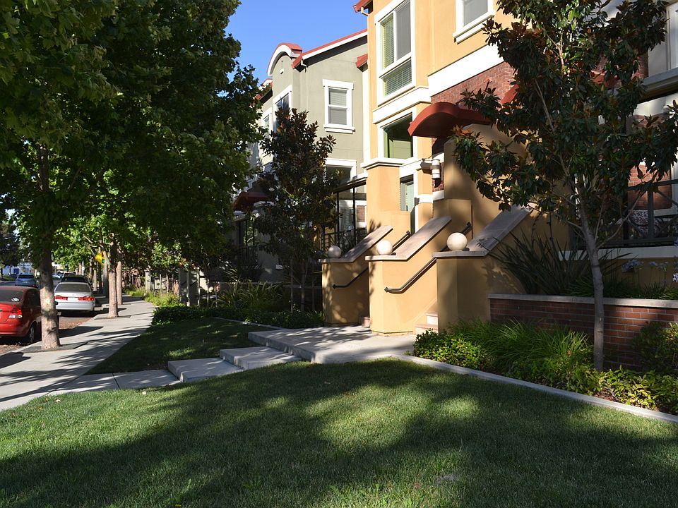 2nd image of 6630 Sierra Ln