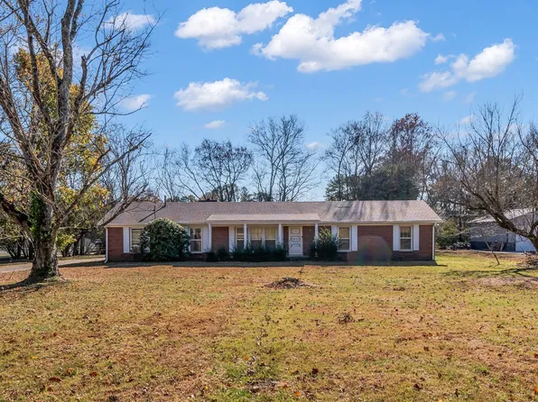 1927 Berrys Chapel Ct, Franklin, TN 37069