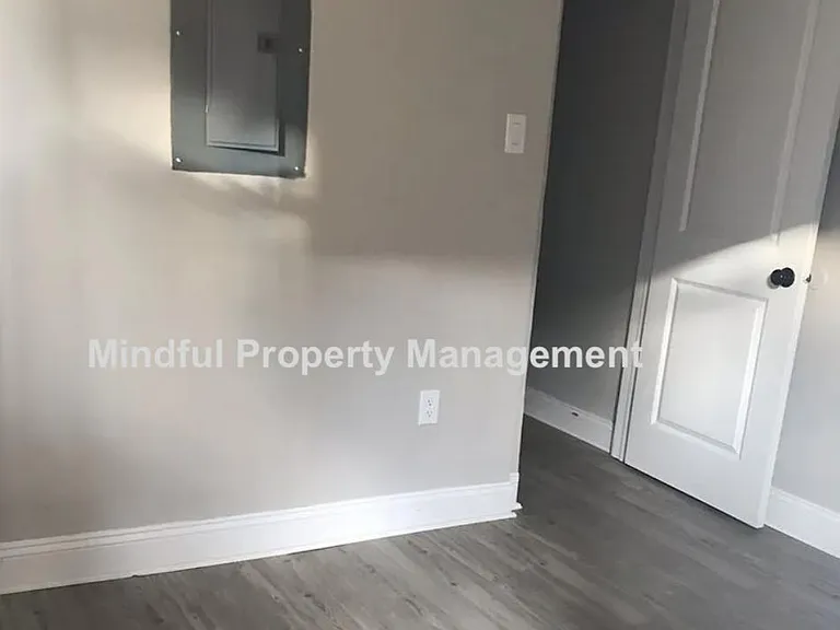 1308 Penn St #2 — Photo 8