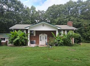 14 Haleys Cove Dr, Chickamauga, GA 30707