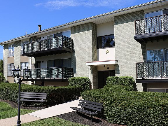 5th image of 845 Pleasure Rd #D14