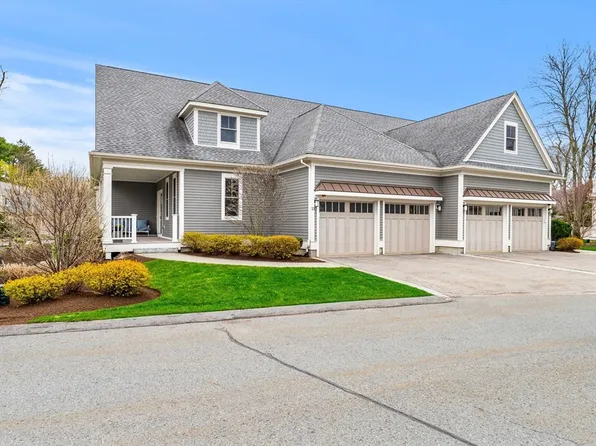23 Woodmere Dr #13, Milton, MA 02186