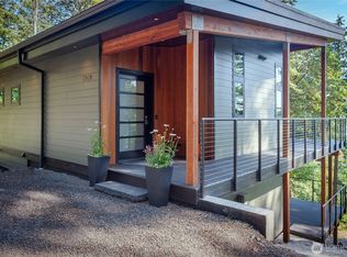 1424 Seacrest Dr, Lummi Island, WA