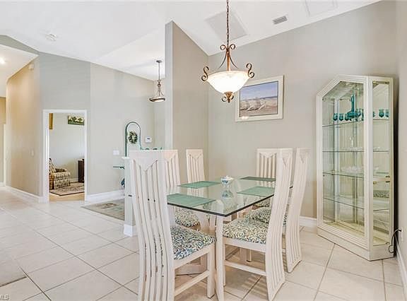 4th image of 27081 Pinetrail Ct
