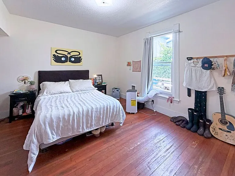 1588 Patterson St — Photo 6