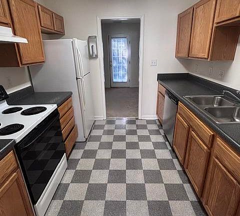 4th image of 4803 Tanglewood Oaks St