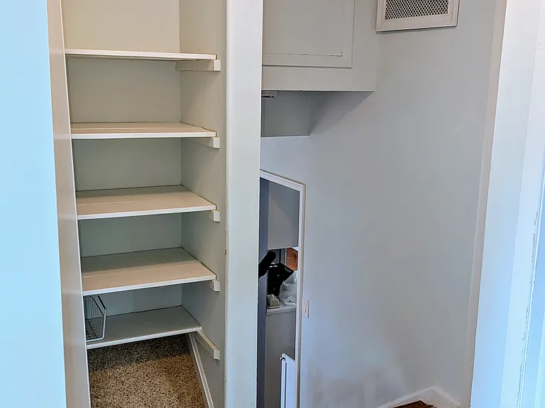 4507 Weyburn Dr — Photo 16