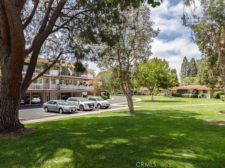 859 N Ronda Mendoza #N — Photo 30