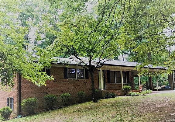 2nd image of 508 Camelot Dr
