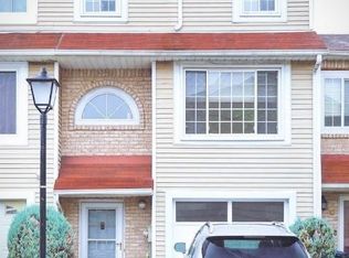 67 Doreen Dr, Staten Island, NY 10303