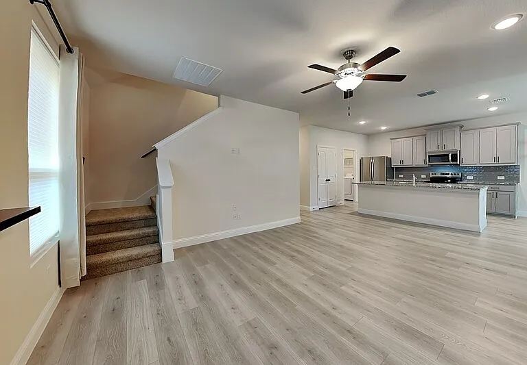8441 Royal Star Rd — Photo 2