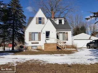 5275 Silvernail Rd, Deford, MI 48729