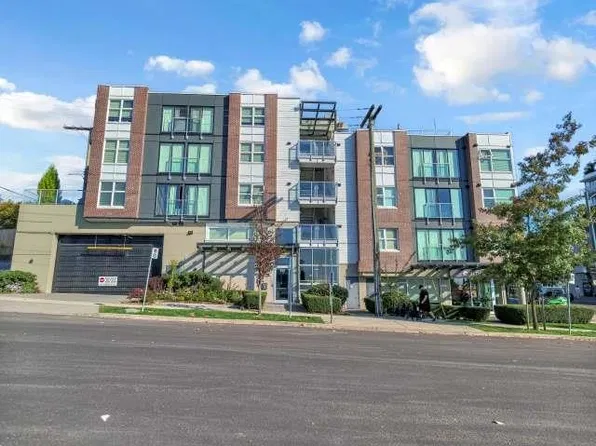 388 Kootenay St #505, Vancouver, BC V5K 0C5