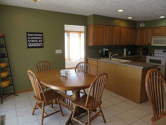 4th image of 507 Oak Dr