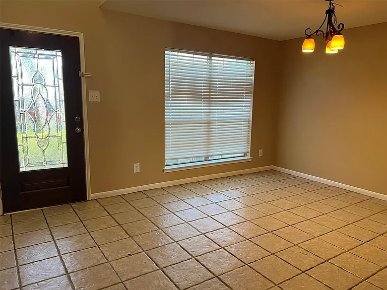 3223 Amber Meadow Dr — Photo 2