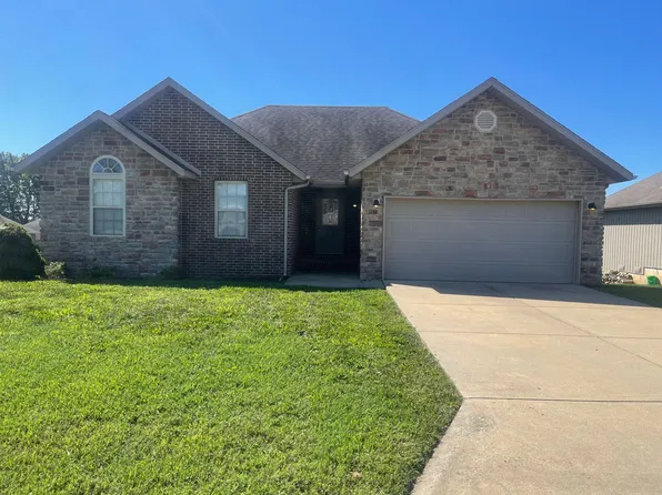 5282 E Blaine St, Springfield, MO 65802