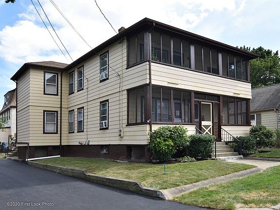 2nd image of 30-32 Vivian Ave