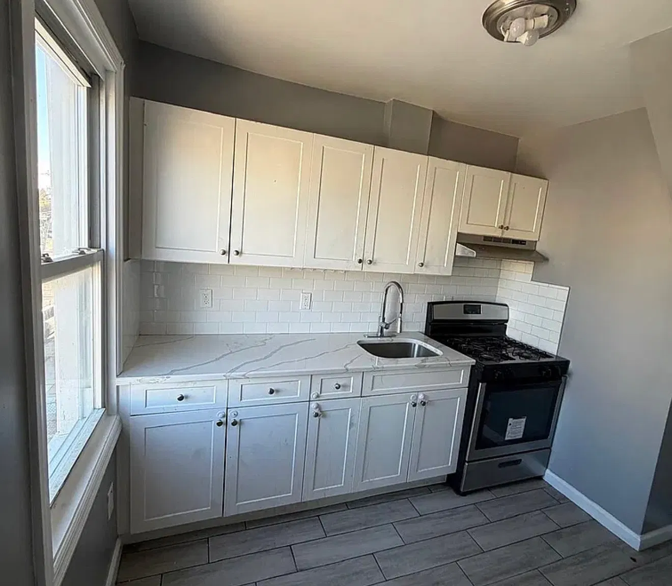 2 bed, $2,100 — Photo 1