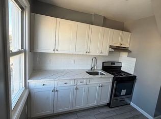 326 Pine St Floor 2, Elizabethport, NJ 07206