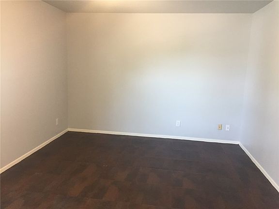 5th image of 5802 Belmoor Dr APT A