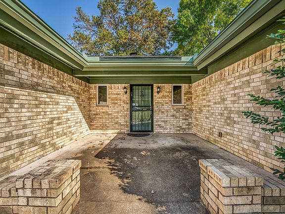 3rd image of 3108 Teaberry Ln