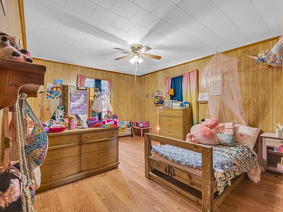 17th image of 5881 Burgess Falls Rd
