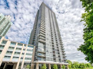 223 Webb Dr #802, Mississauga, ON L5B 0E8
