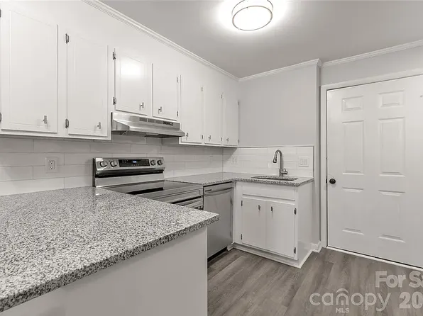 319 Osceola Street - E
