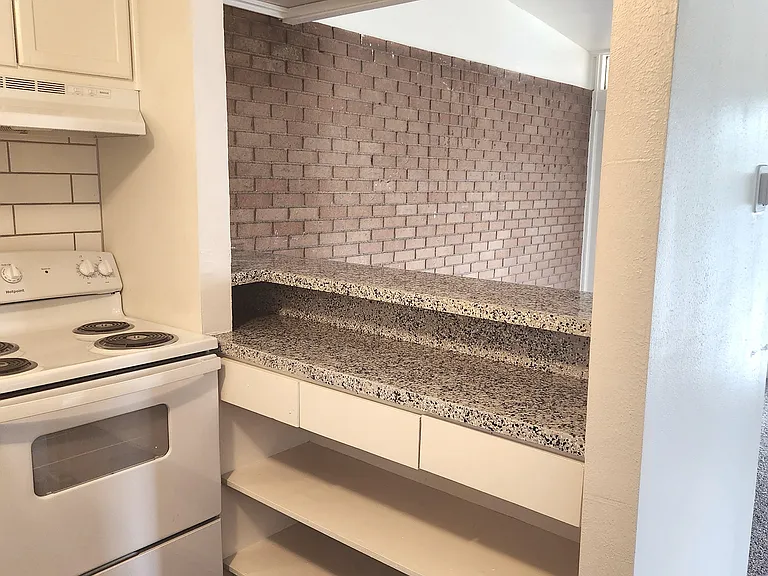 20 W Adams Ave #20 — Photo 2