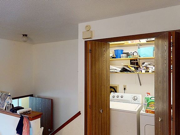 3rd image of 812 Robert Pl #814
