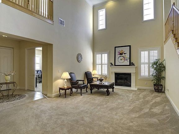 4th image of 5638 Signal Hill Dr