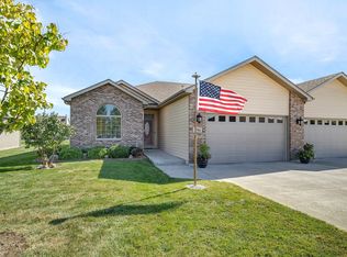 1761 Red Willow Rd, Morris, IL 60450