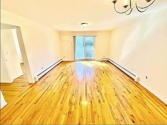 2nd image of 474 Ovington Ave APT 3