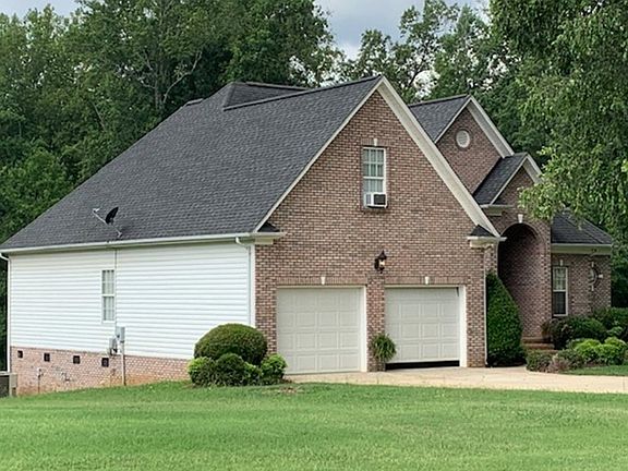 3rd image of 1636 Stone Pine Dr