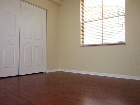 4th image of 1755 Winterberry Ln