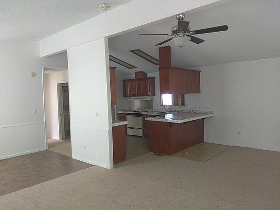 4th image of 65565 Acoma Ave Spc 112