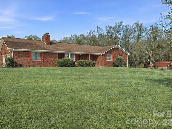 2nd image of 173 Chestnut Grove Rd