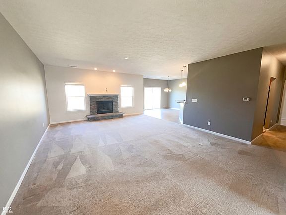 3rd image of 7118 Langham Ct
