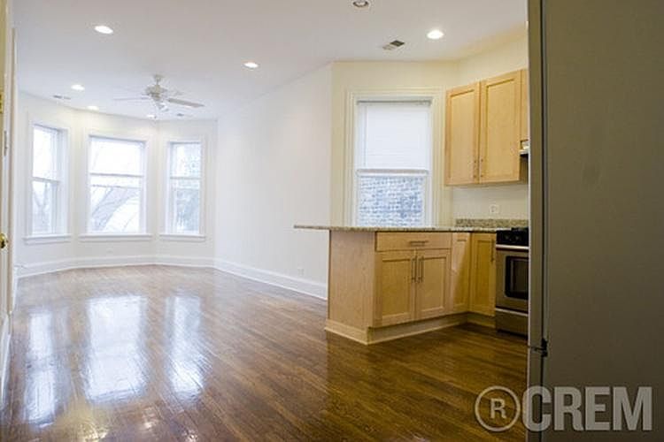 1st image of 3646 N Hermitage Ave #2