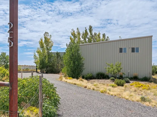 25 Camino Largo, Santa Fe, NM 87507