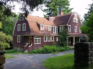 274 High St, Becket, MA 01223