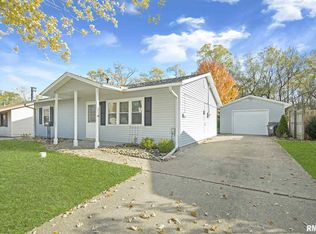 1700 Lamar Dr, Pekin, IL 61554