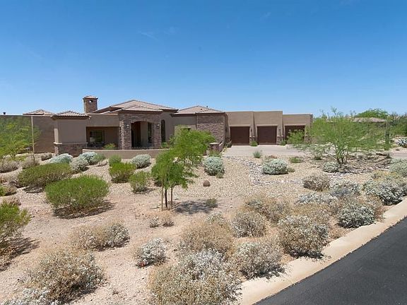 2nd image of 3226 N Canyon Wash Cir