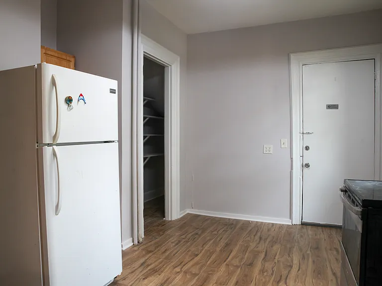 43 Clifford St #1 — Photo 11