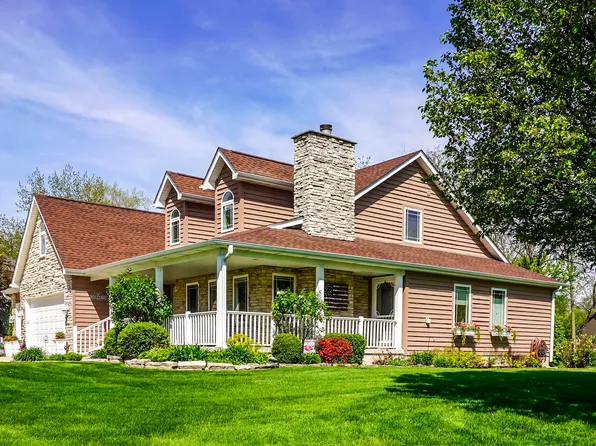 1270 Greenview Pl, Crown Point, IN 46307