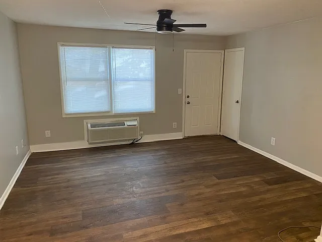 2 bed, 960 sqft, $1,225 — Photo 4